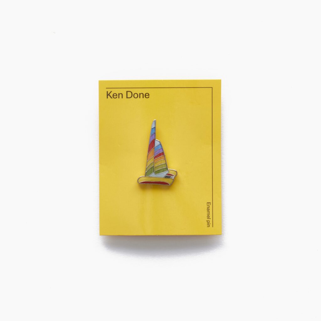 ‘Sunday’ Sail Boat Pin – AGNSW x Ken Done